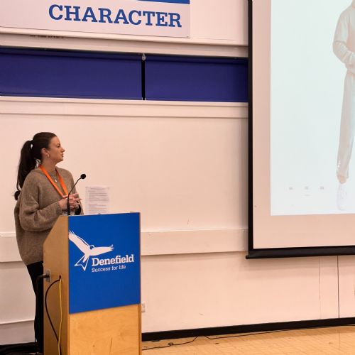 Entrepreneur Taylor inspires Sixth Form